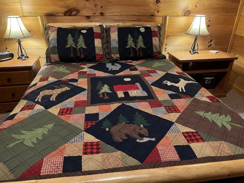 Story Brook: Beautiful True Log Cabin! Close To Dollywood, State Park, And More! Sevierville Eksteriør billede