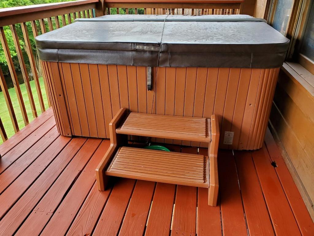 Story Brook: Beautiful True Log Cabin! Close To Dollywood, State Park, And More! Sevierville Eksteriør billede
